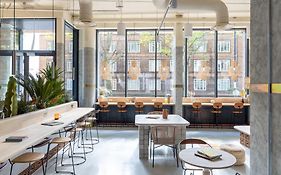 Bermonds Locke, Tower Bridge